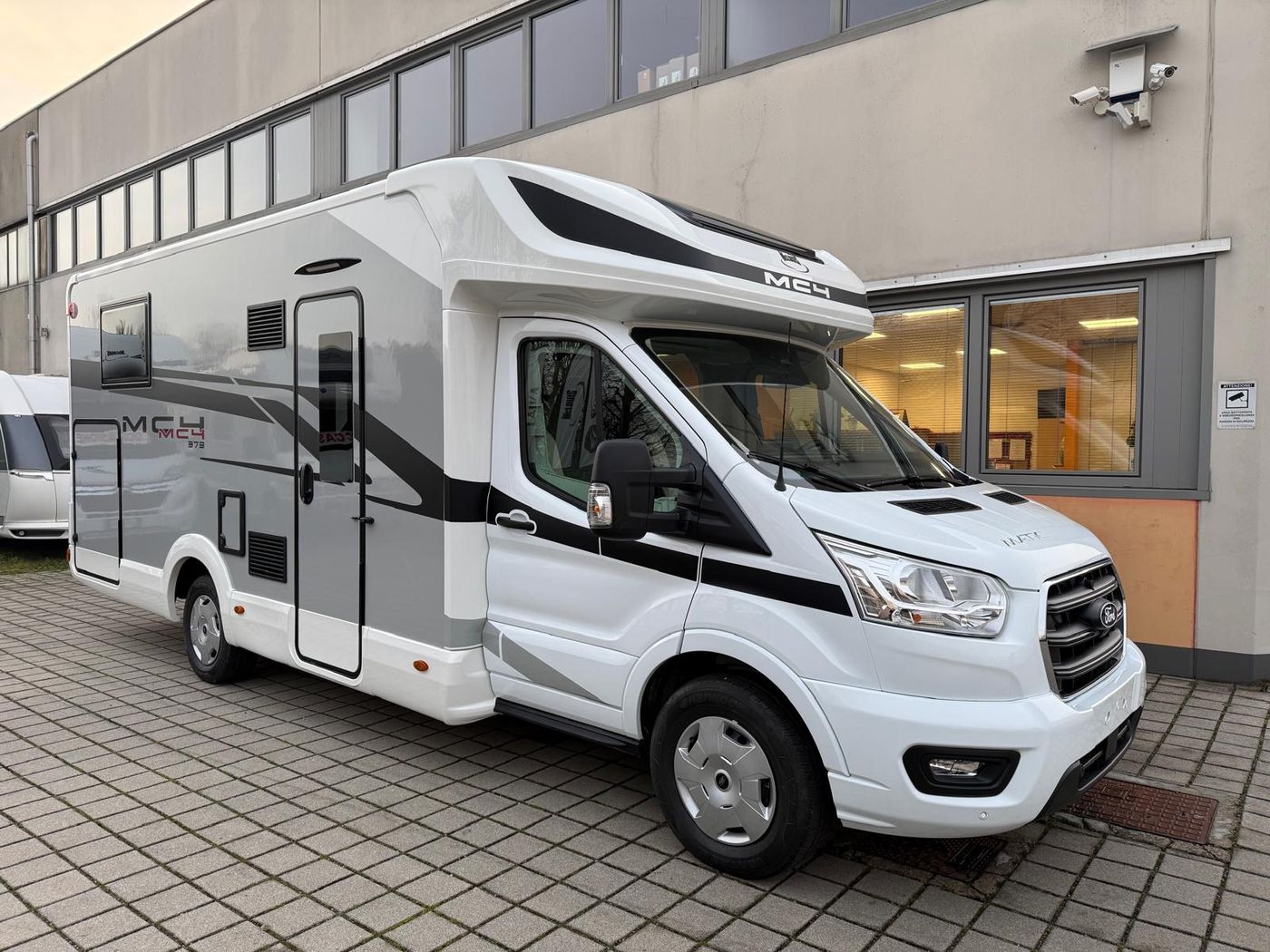 MC LOUIS MC4 373 mt.7,45